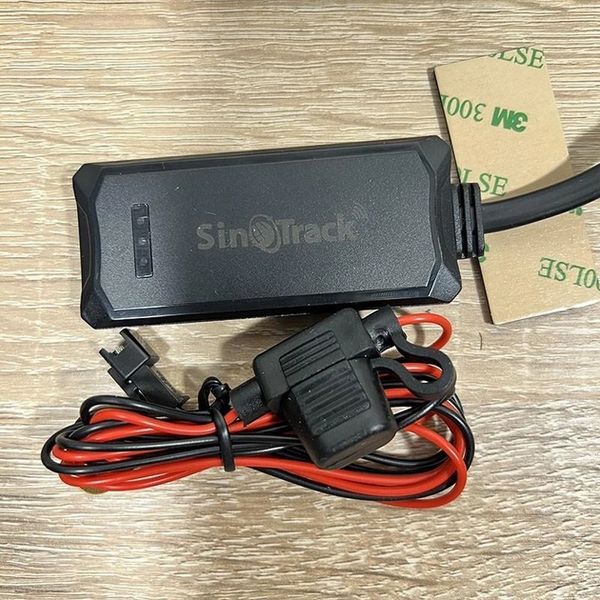 Универсальный GPS-трекер SinoTrack ST-900