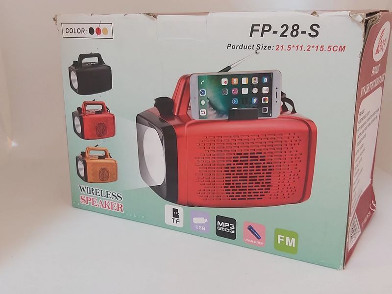 Радіоприймач на сонячній батареї + ліхтар EPE FP-28-S (USB + microUSB + Bluetooth) Червоний