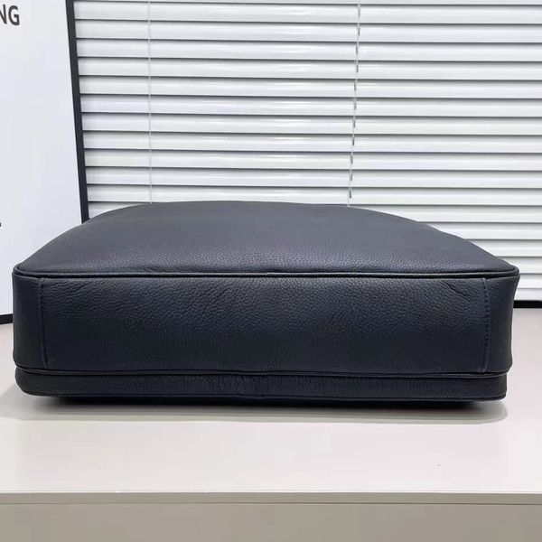 Сумка-портфель для ноутбука Tiding Bag (40 x 27 x 10 см) з натуральної шкіри Чорний