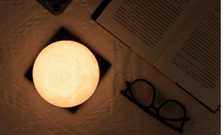 Светильник на аккумуляторе Gingko Smart Luna Spin Шар (18 см)