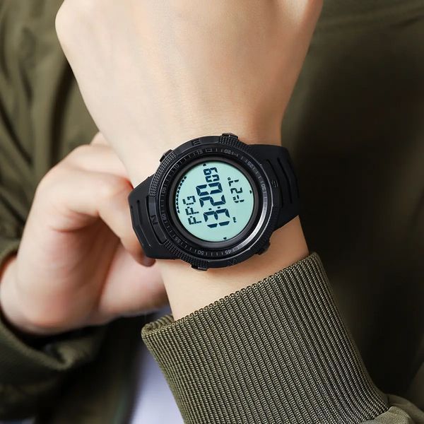 Годинник чоловічий спортивний з компасом Skmei 2147 Compass (Чорний з білим циферблатом)