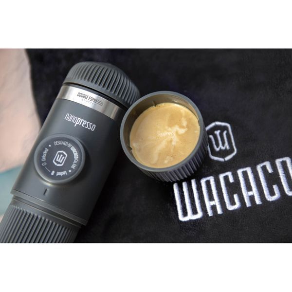 Эспрессо-кофеварка Wacaco Nanopresso с чехлом (Серый)