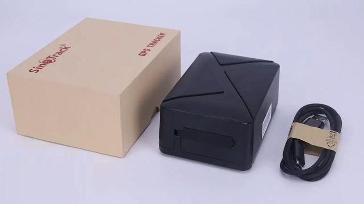 Мощный магнитный GPS-трекер SinoTrack ST-925 водонепроницаемый 20800 mAh (290 дней)