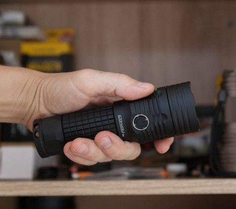 Ліхтар Convoy M3 потужний ліхтарик XHP 70.2 4000K
