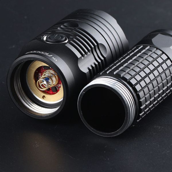 Ліхтар Convoy M3 потужний ліхтарик XHP 70.2 4000K