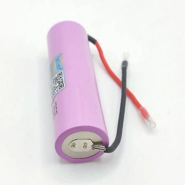 Акумулятор 18650 VariCore Li-ion 3500 mAh 3.7 V 35Е N під паяння 13A Рожевий