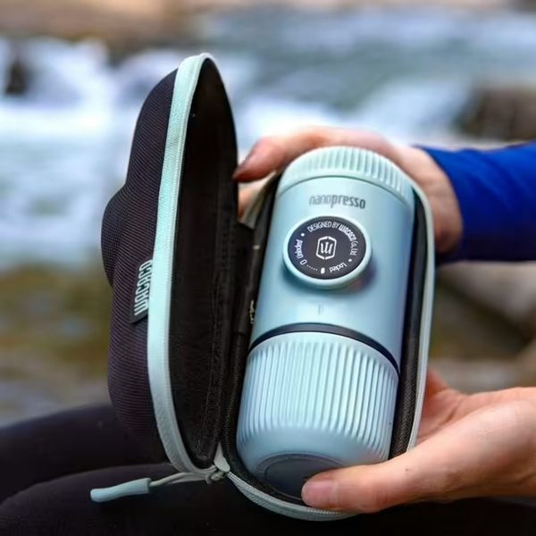 Эспрессо-кофеварка Wacaco Nanopresso 18 бар 80мл с чехлом Голубой