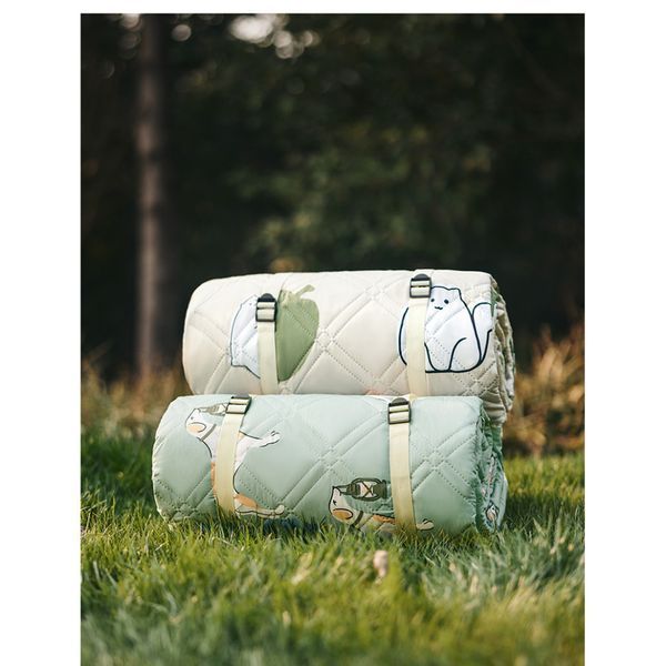 Килимок для пікніка Naturehike 210х240см CNK2350WS010 (Бежевий з котами)